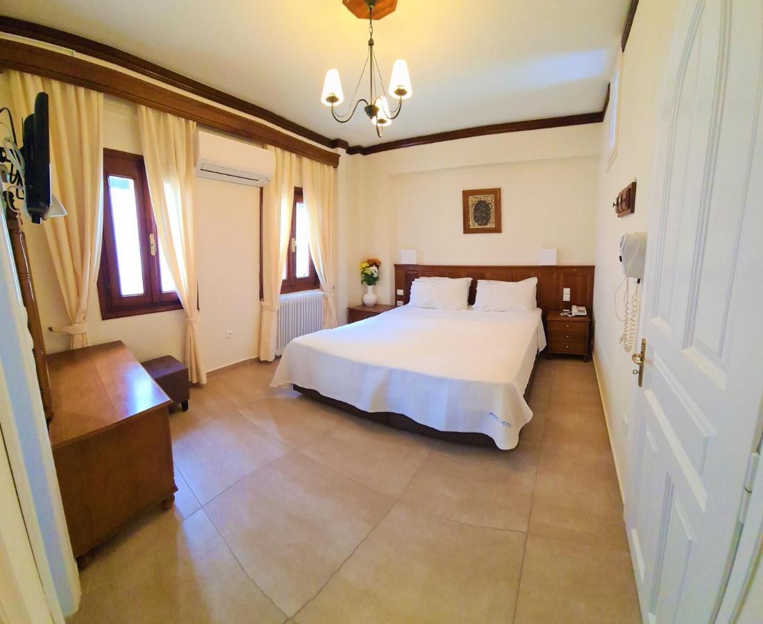 Kastro Hotel Spetses Town Ruang foto
