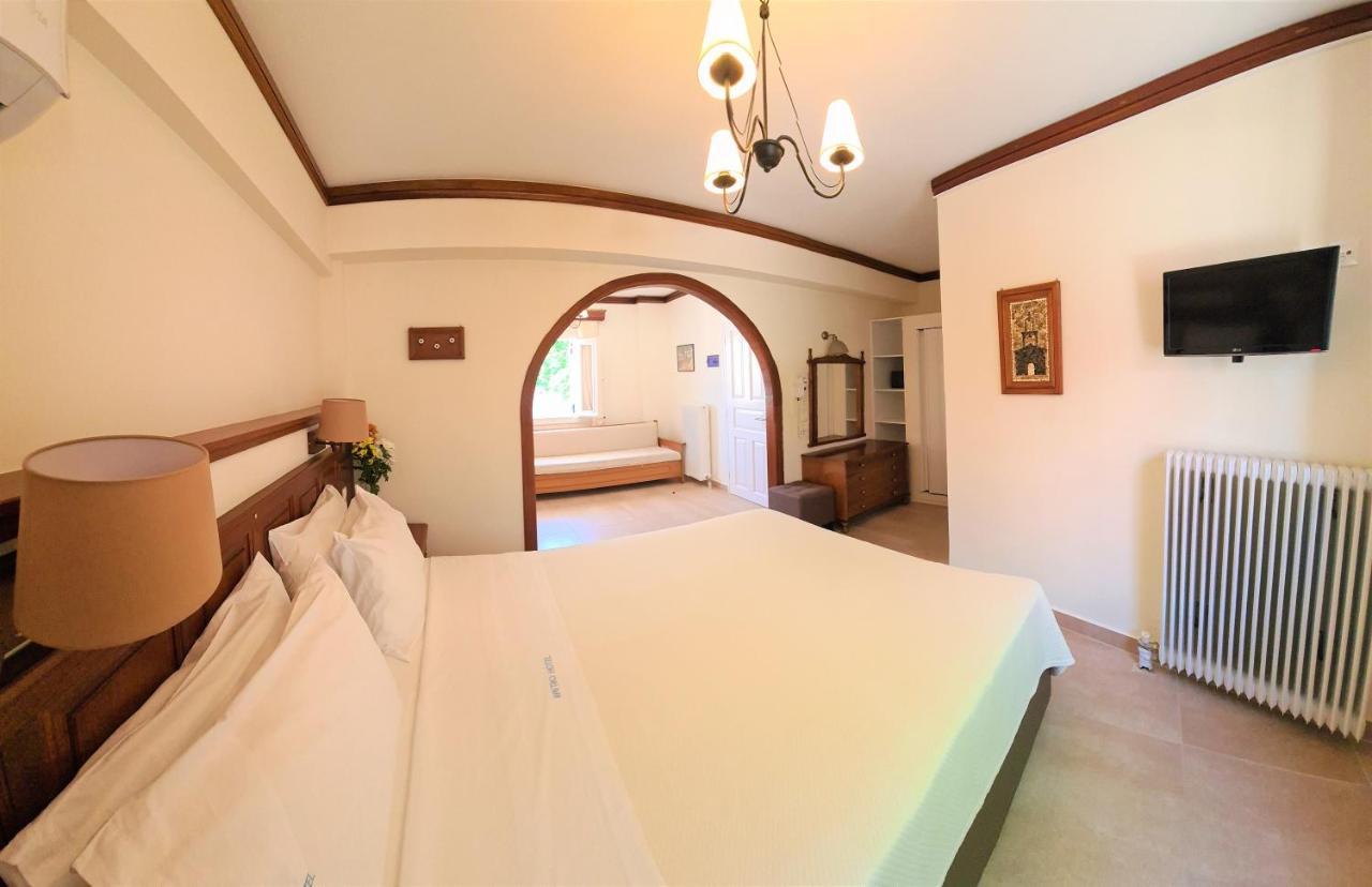Kastro Hotel Spetses Town Bagian luar foto