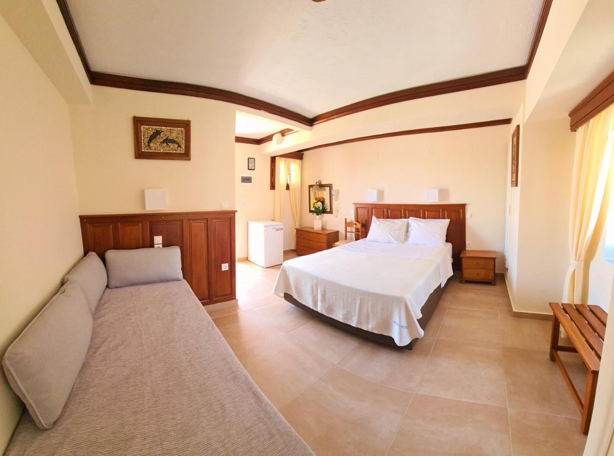 Kastro Hotel Spetses Town Ruang foto