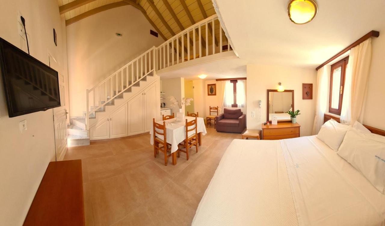 Kastro Hotel Spetses Town Ruang foto
