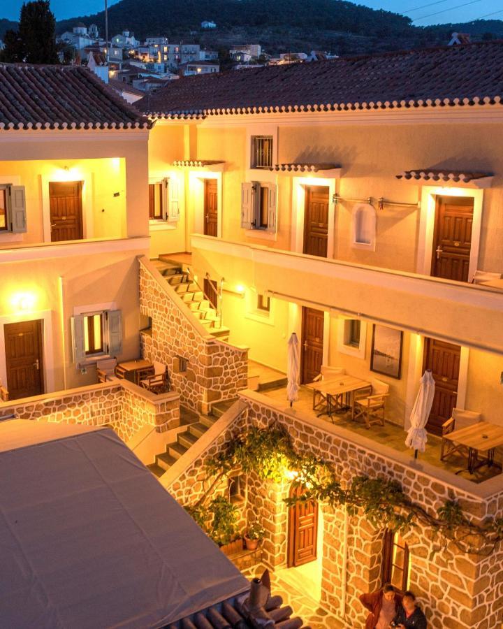 Kastro Hotel Spetses Town Bagian luar foto