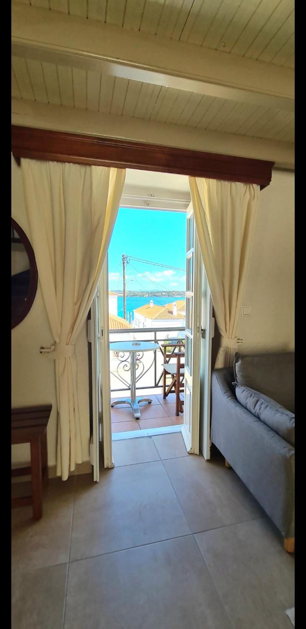 Kastro Hotel Spetses Town Ruang foto