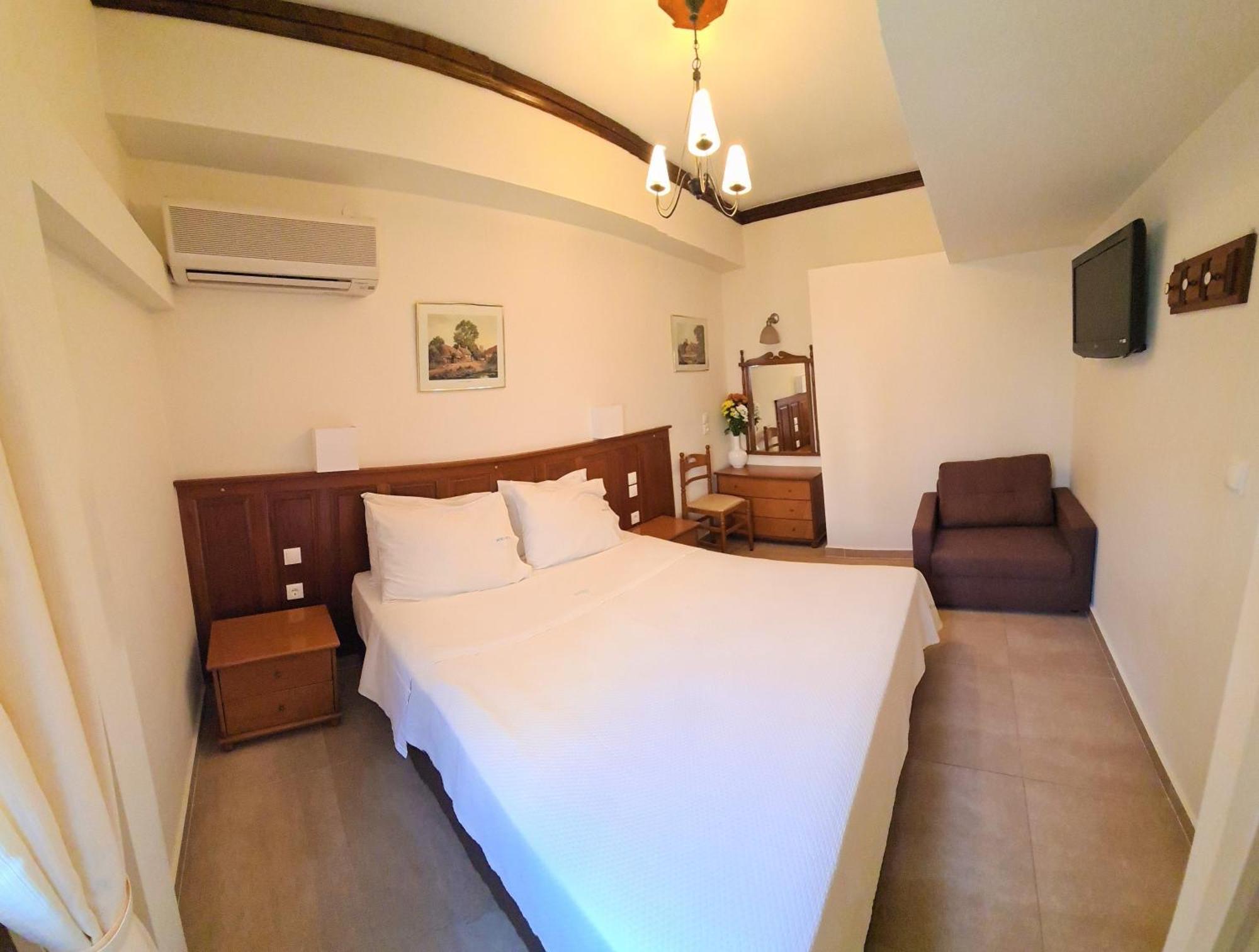 Kastro Hotel Spetses Town Ruang foto